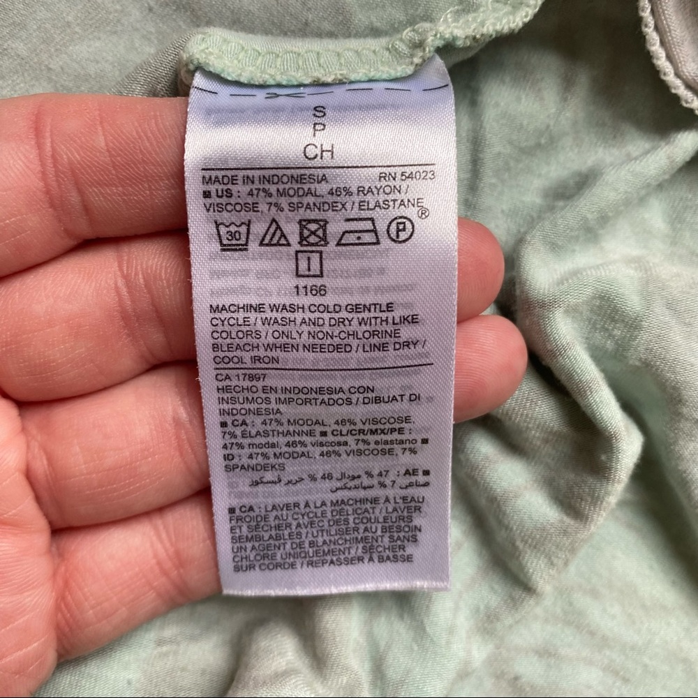 Old Navy SET of 100% Cotton Shorts - Picture 6 of 8